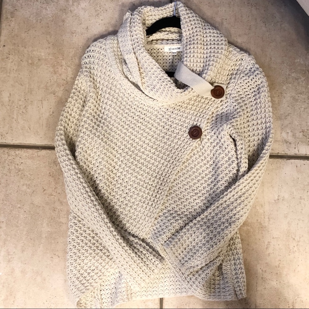 Knit Women’s Sweater